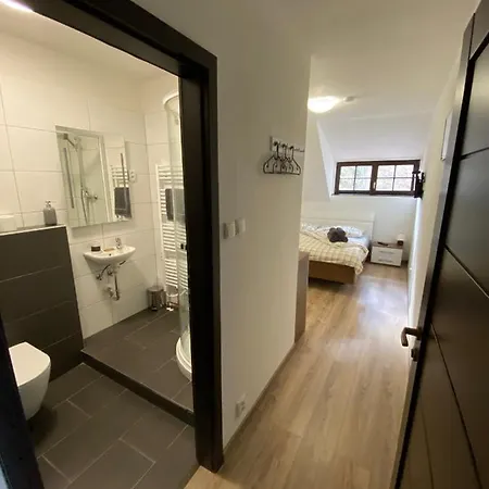 U Adama بيت ضيافة كارلستين