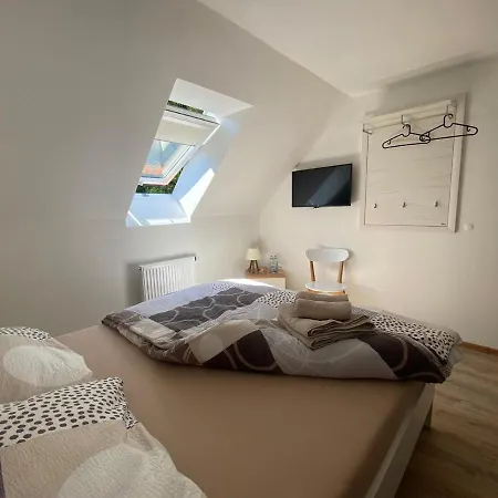 بيت ضيافة U Adama 3*