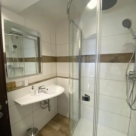 Penzion U Adama Karlštejn