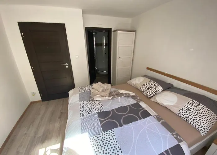 U Adama 3* Karlstejn